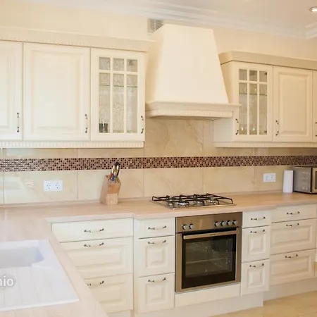 3 Storey Luxury Villa Of 300 Sq * Alanya